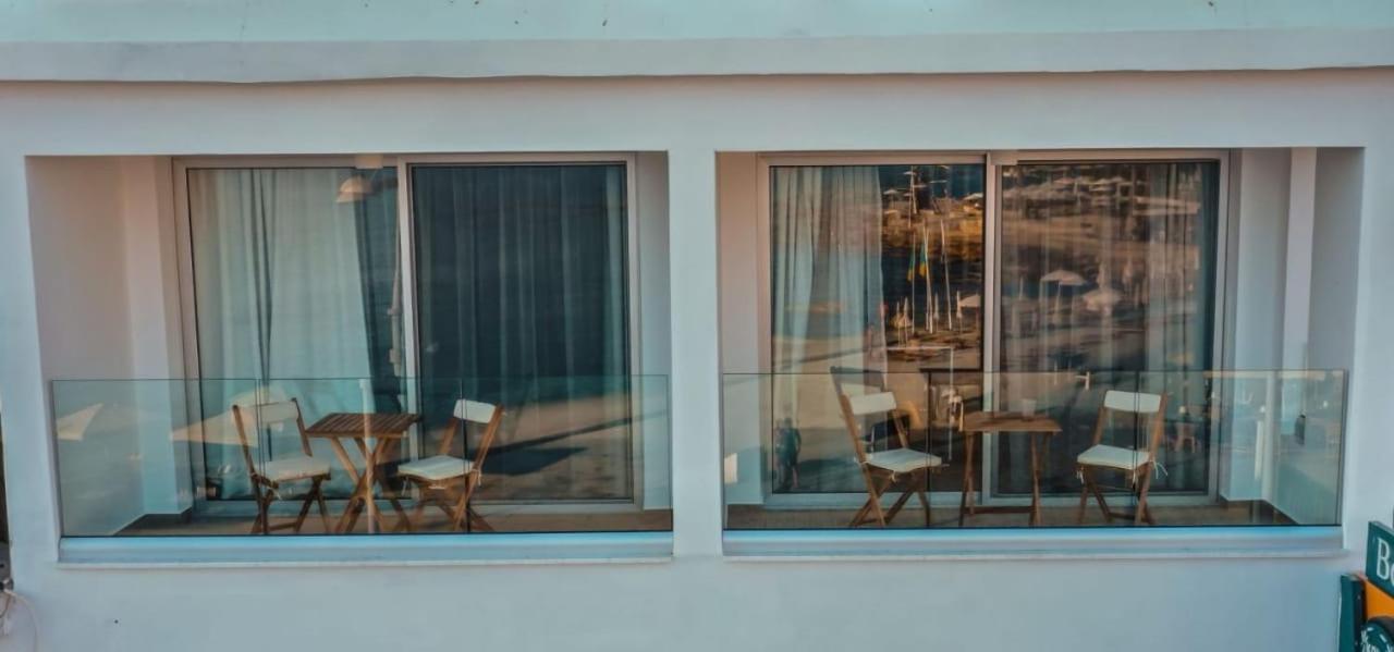 Cosea Living: Seaside Deluxe Suite In Harbour 107B Paphos Ngoại thất bức ảnh